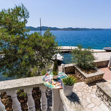 Secluded Fisherman's Lavdara, Dugi Otok - 396 펜션