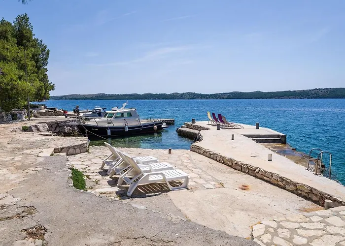 Secluded Fisherman's Lavdara, Dugi Otok - 396 펜션